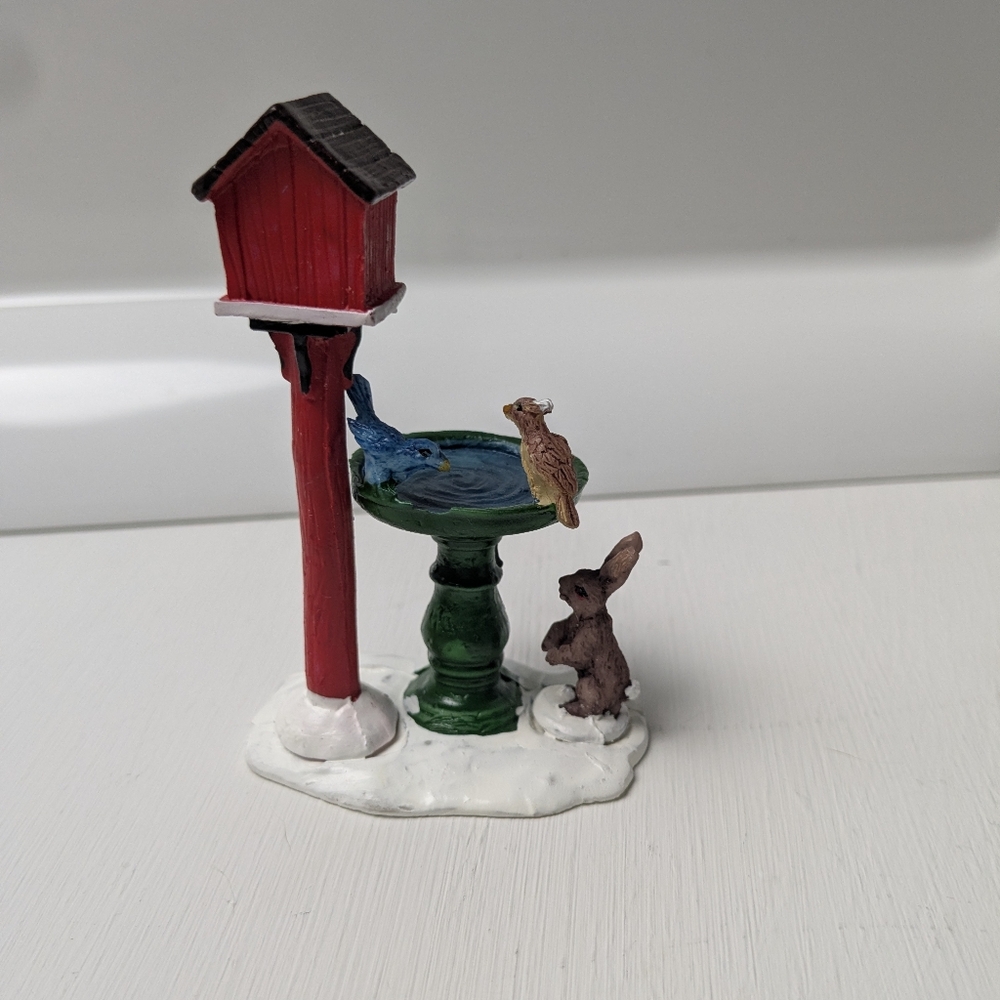 Set Of 3 Vintage Christmas Figurines In Good Used Condition - Picture 3 of 6